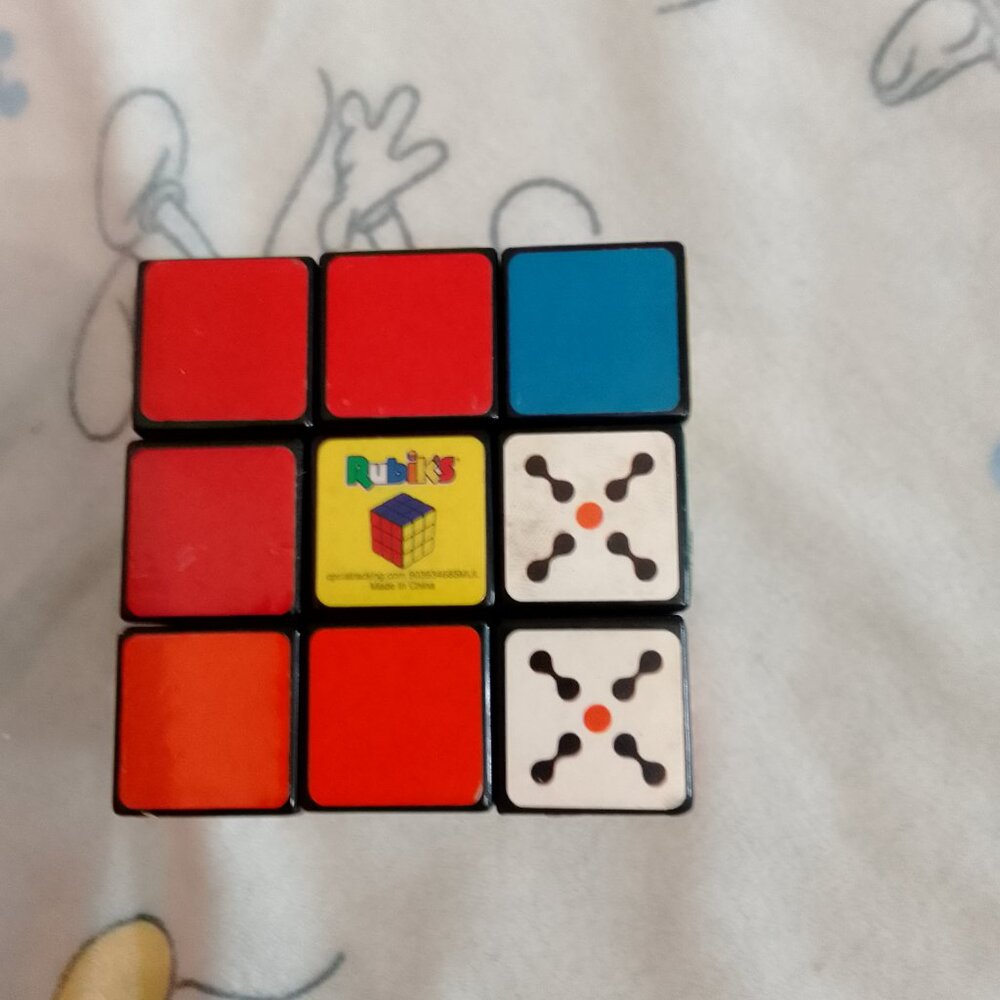 "Rubik's, Rubix Puzzle Cube